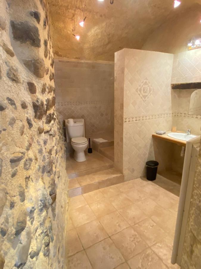 Готель La Fontaine De Vinsobres Екстер'єр фото